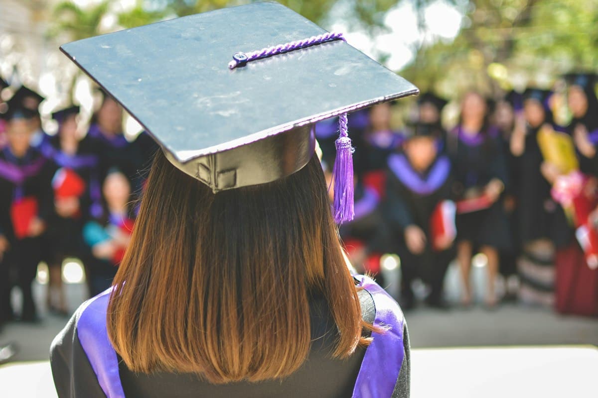 From Skeptic to Integrator: Teaching Students to Navigate the AI Future
